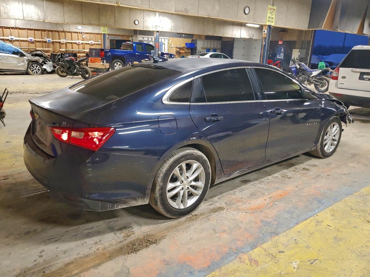 2016 CHEVROLET MALIBU LT photo 3