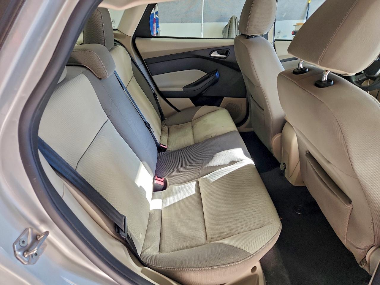 2013 FORD FOCUS SE photo 10