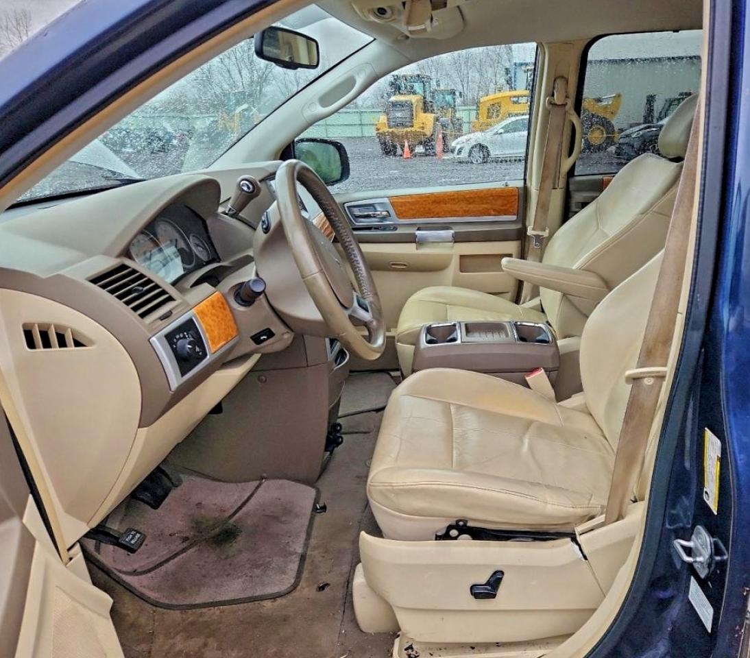 2008 CHRYSLER TOWN & COUNTRY LIMITED photo 7