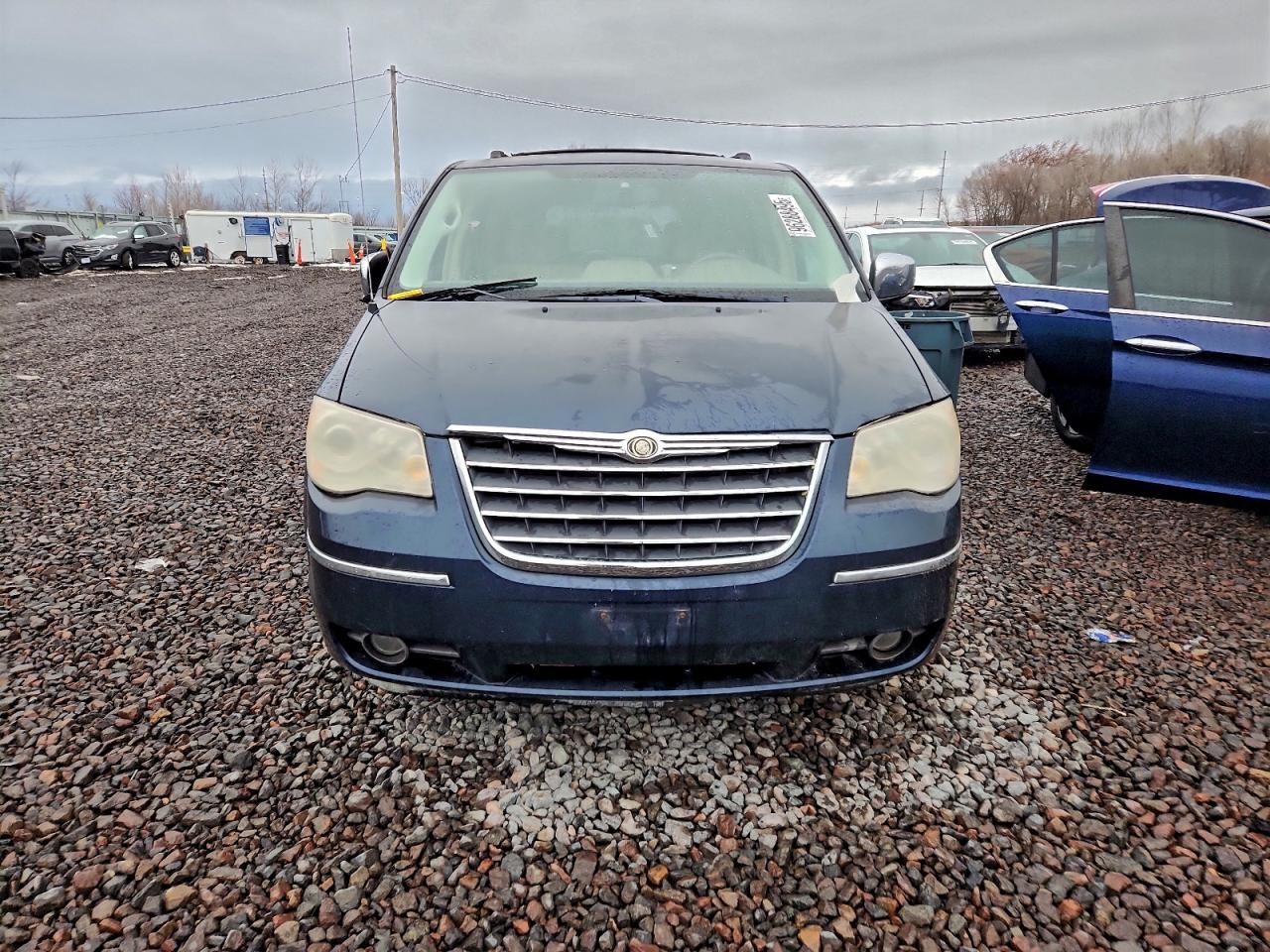 2008 CHRYSLER TOWN & COUNTRY LIMITED photo 5