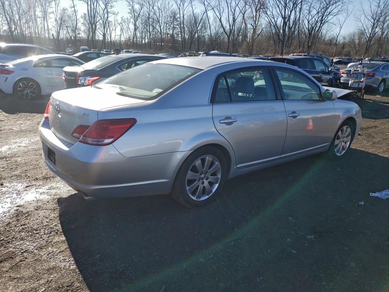 2006 TOYOTA AVALON XL photo 3