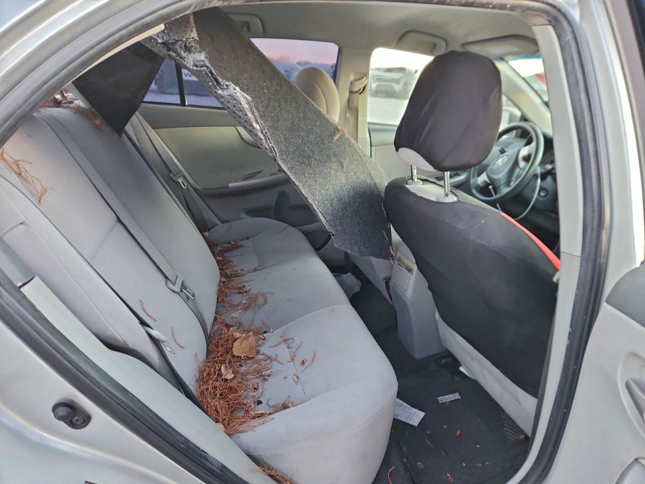 2010 TOYOTA COROLLA BASE photo 10