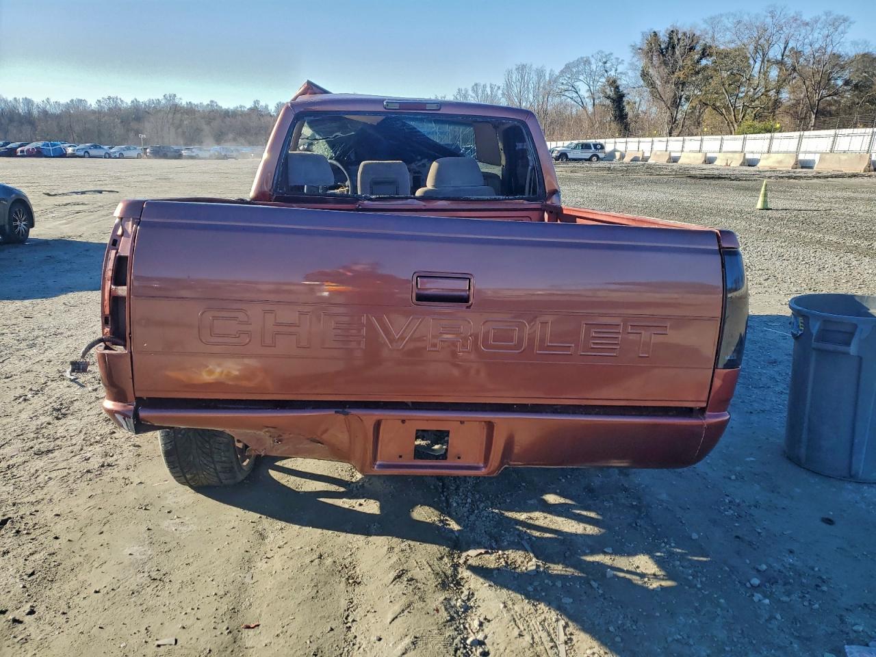 1997 CHEVROLET GMT-400 C1500 photo 6
