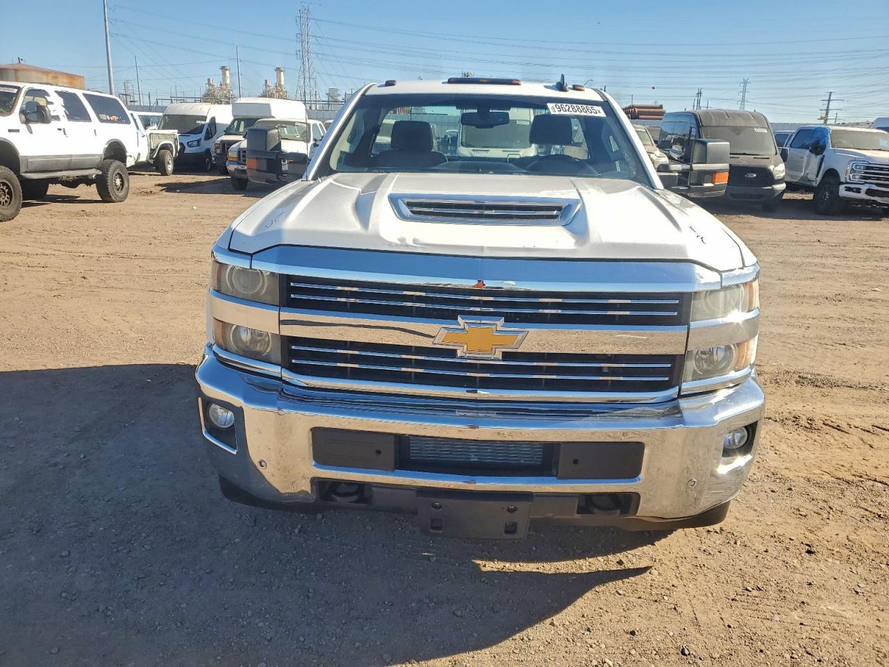 2018 CHEVROLET SILVERADO TRUCK CAB AND CHASSIS photo 9
