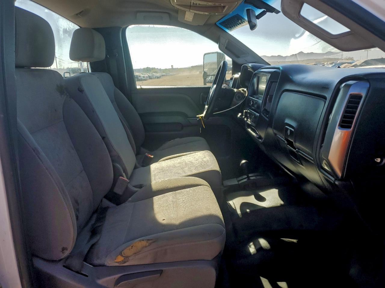 2018 CHEVROLET SILVERADO TRUCK CAB AND CHASSIS photo 5