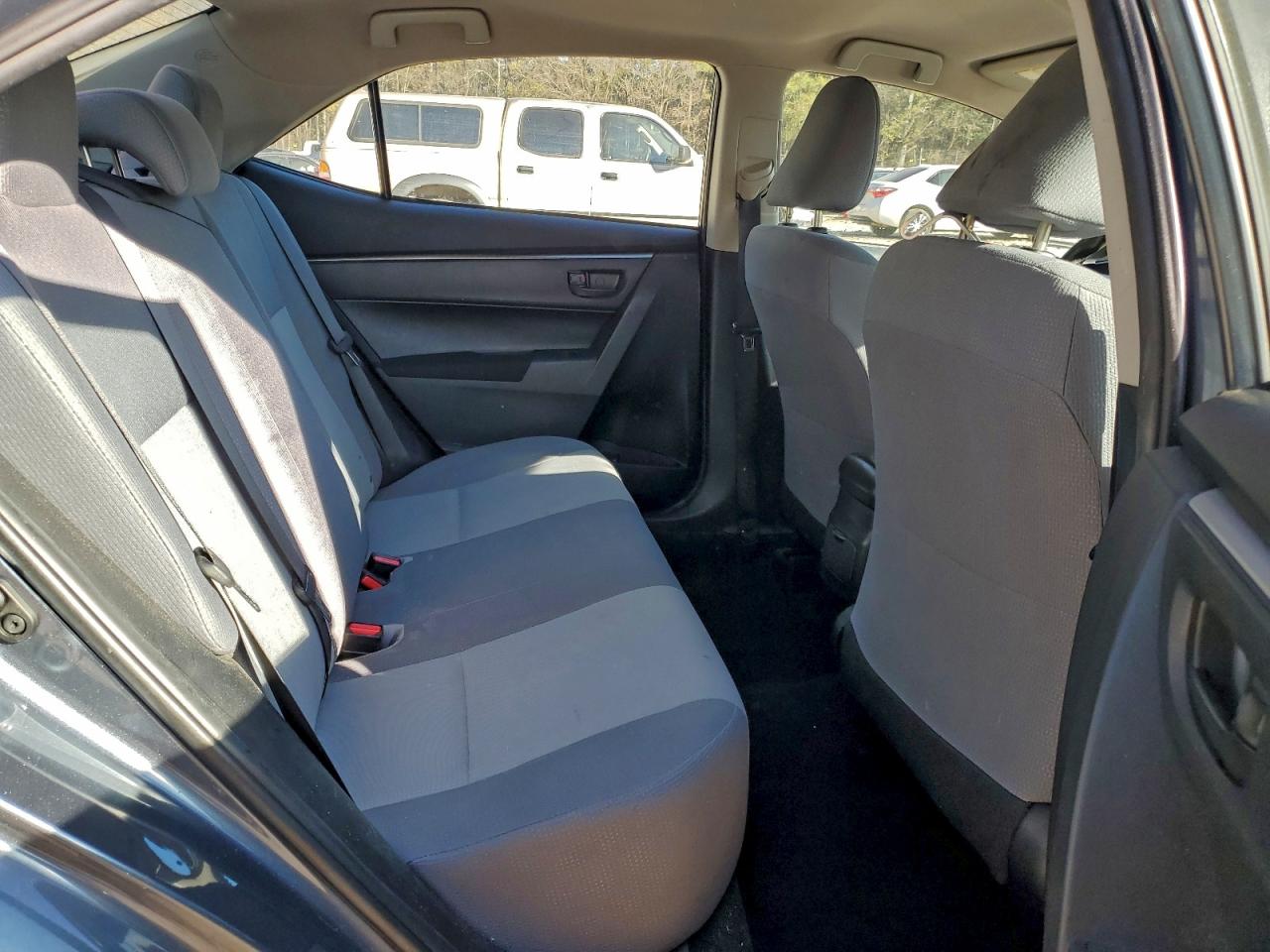 2016 TOYOTA COROLLA L photo 10