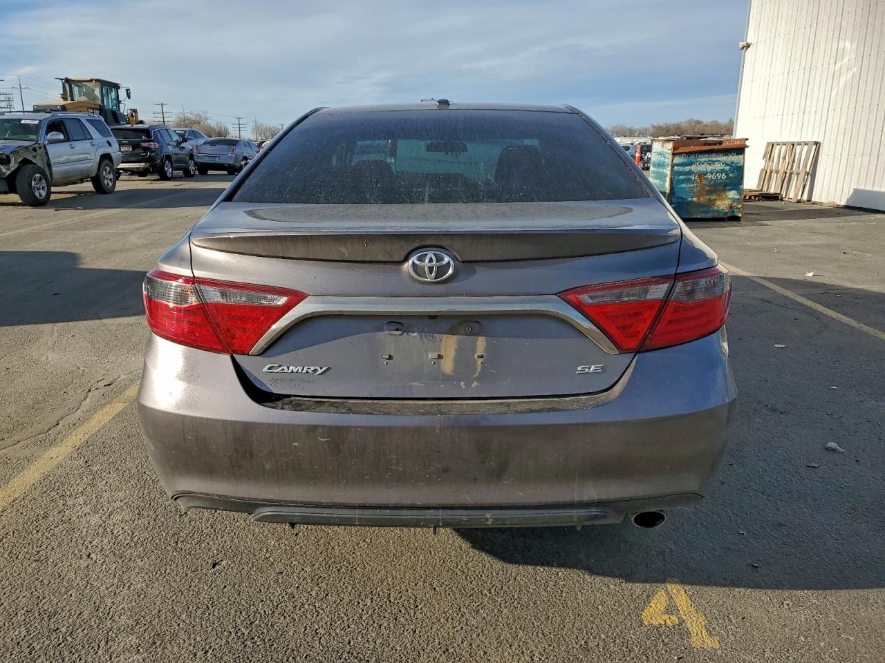 2016 TOYOTA CAMRY LE photo 6