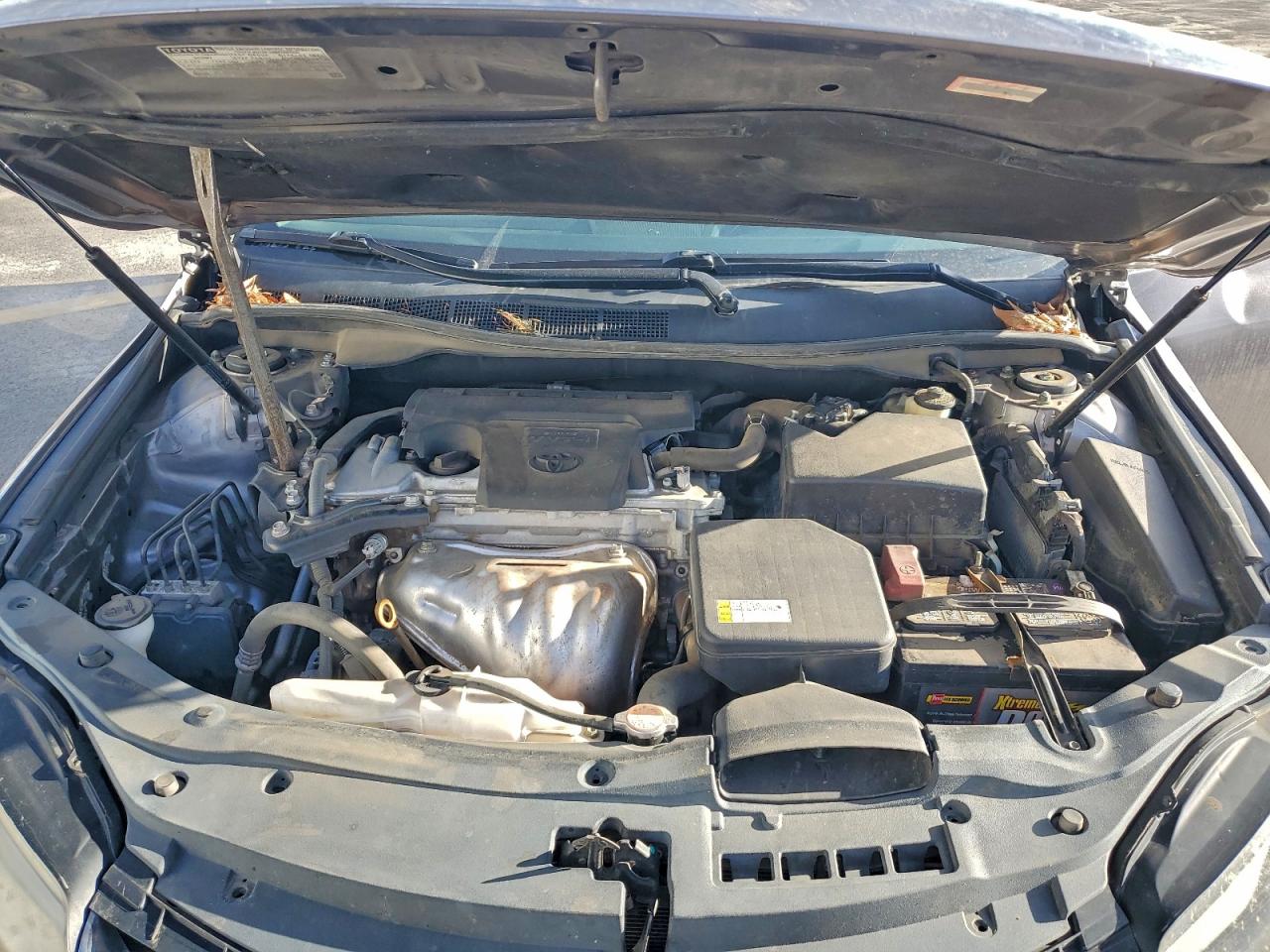 2016 TOYOTA CAMRY LE photo 11