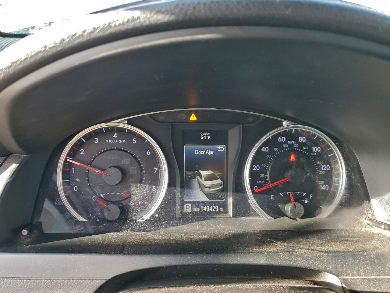 2016 TOYOTA CAMRY LE photo 9