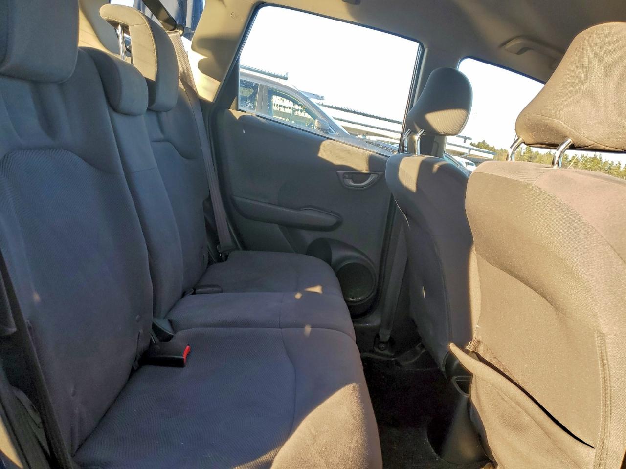 2013 HONDA FIT photo 10