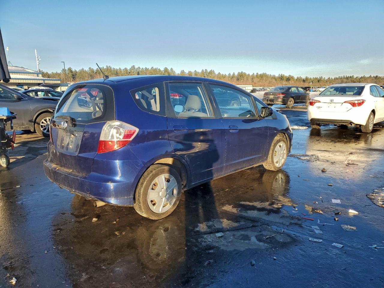2013 HONDA FIT photo 3