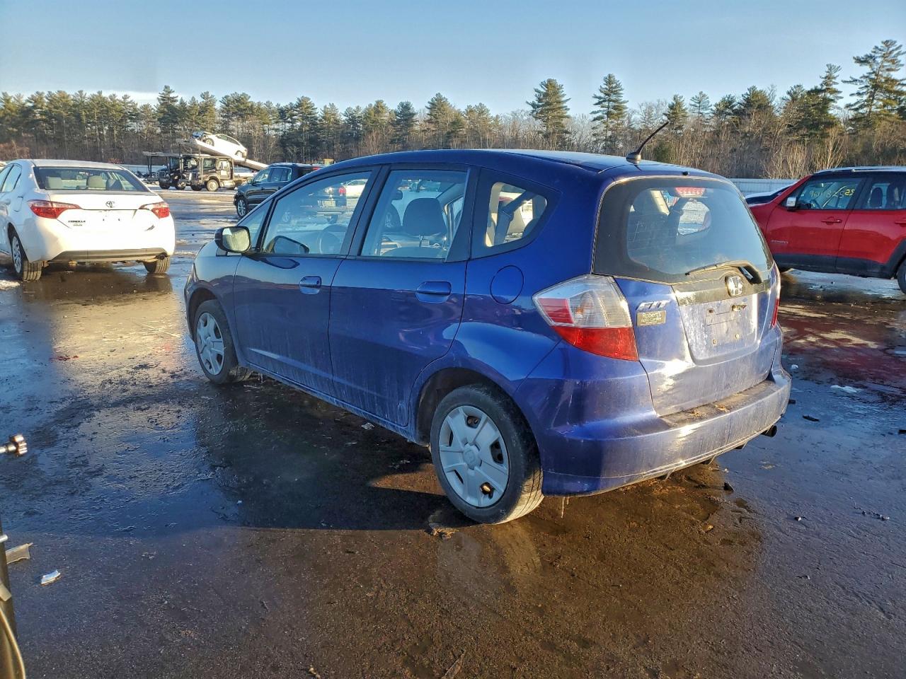 2013 HONDA FIT photo 2