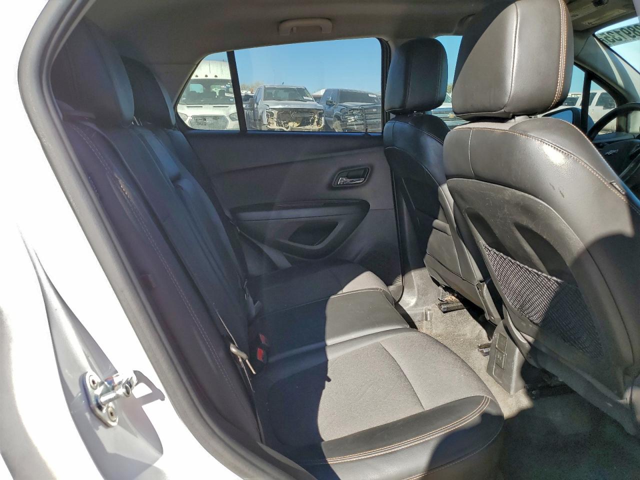 2020 CHEVROLET TRAX 1LT photo 10