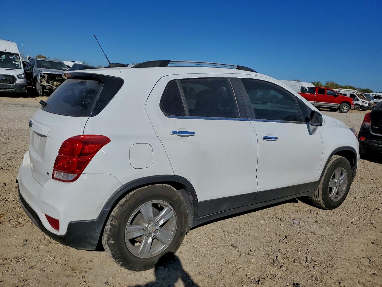 2020 CHEVROLET TRAX 1LT photo 3