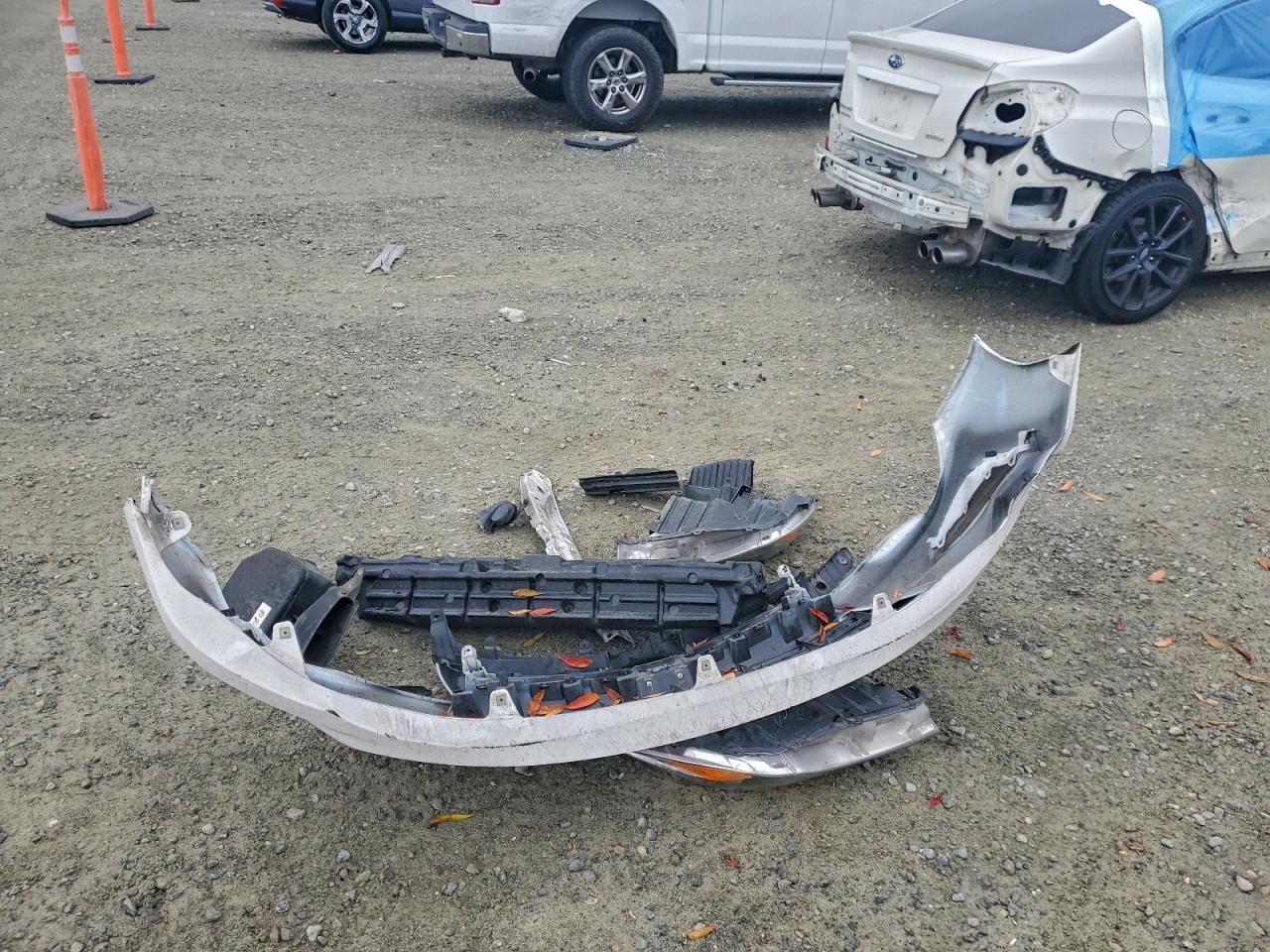 2017 TOYOTA CAMRY LE photo 12