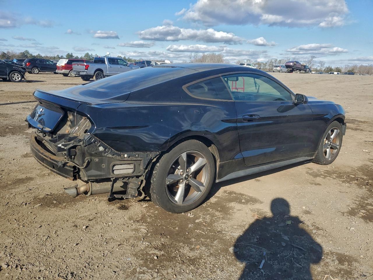 2015 FORD MUSTANG photo 3