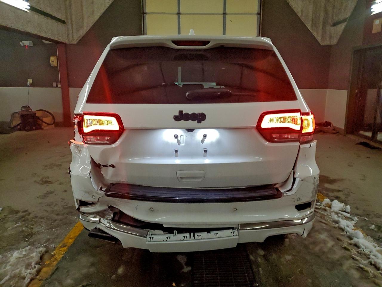 2016 JEEP GRAND CHEROKEE OVERLAND photo 6
