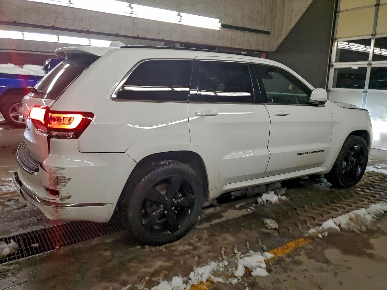 2016 JEEP GRAND CHEROKEE OVERLAND photo 3