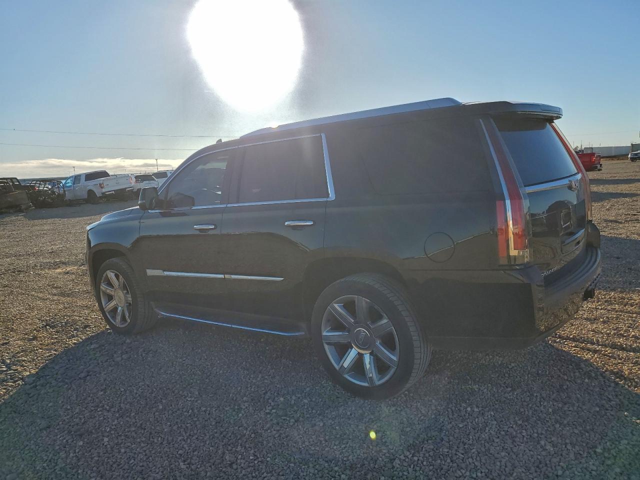 2015 CADILLAC ESCALADE LUXURY photo 2