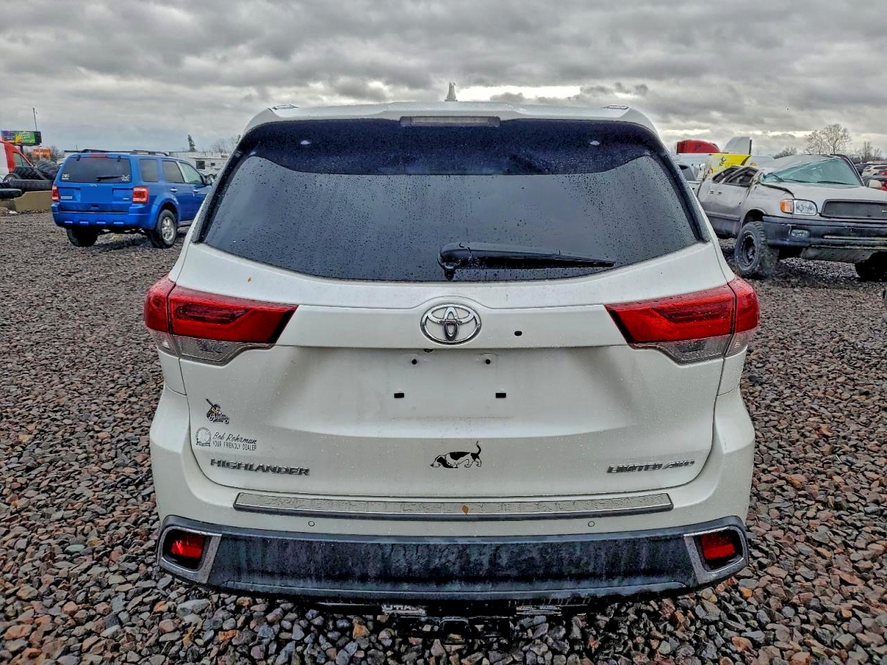 2019 TOYOTA HIGHLANDER LIMITED PLATINUM photo 16