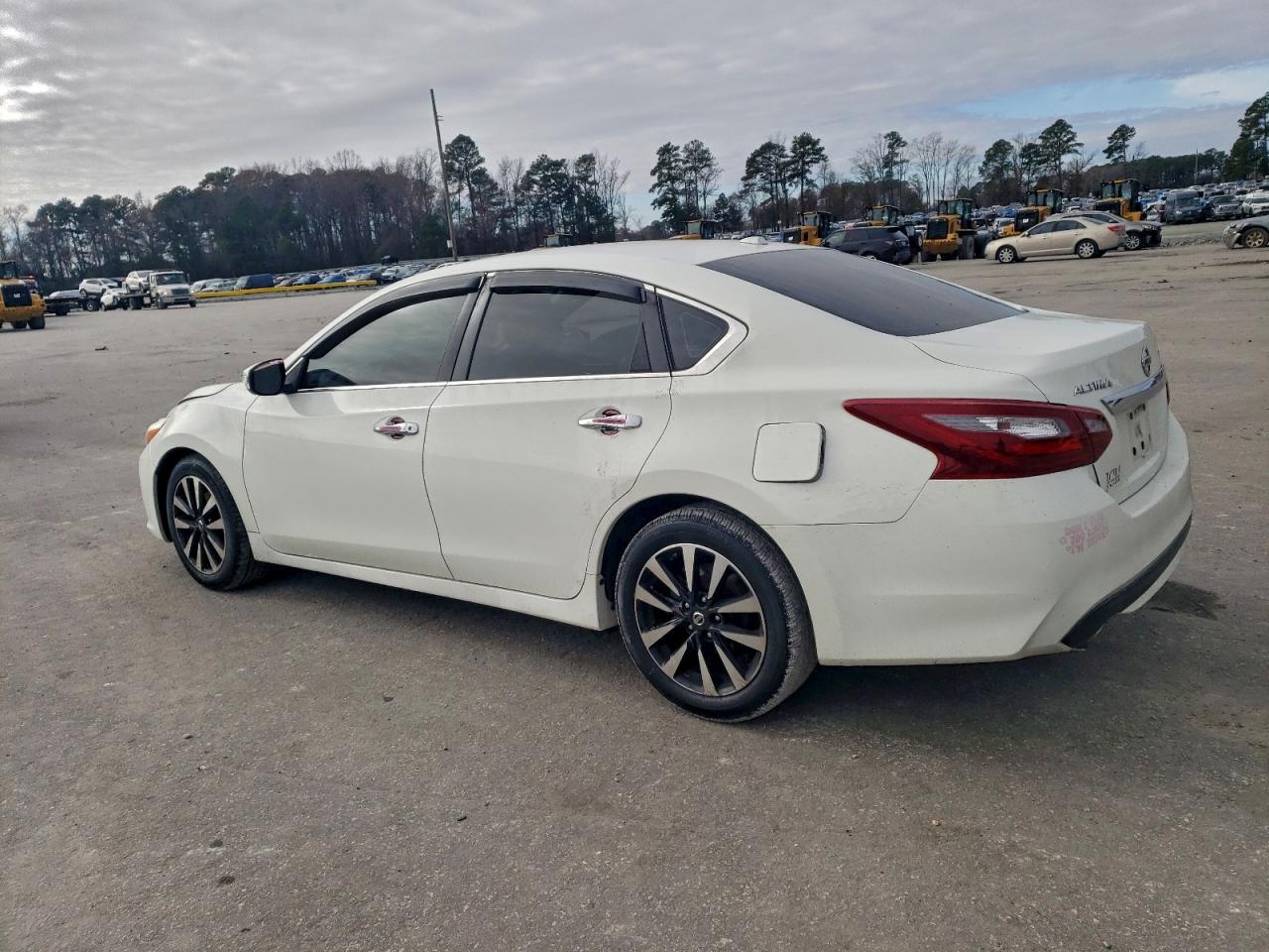 2018 NISSAN ALTIMA photo 4