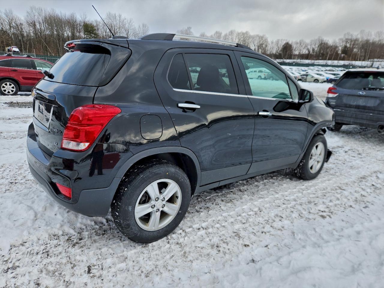 2017 CHEVROLET TRAX 1LT photo 3