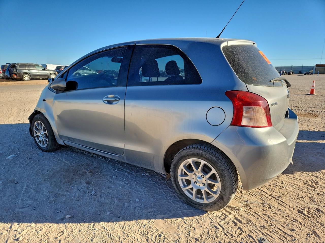 2007 TOYOTA YARIS photo 3
