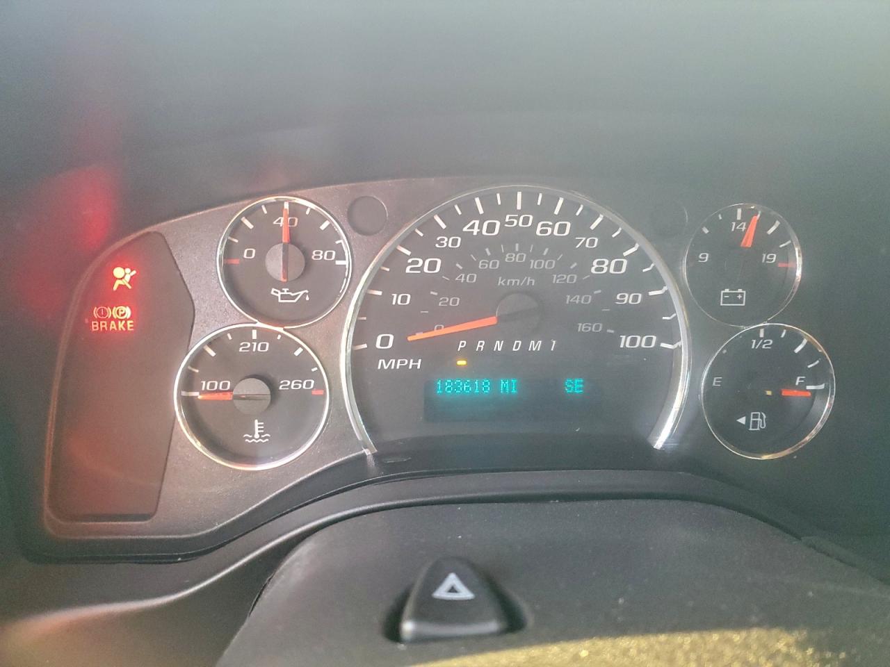 2017 GMC SAVANA G2500 photo 9