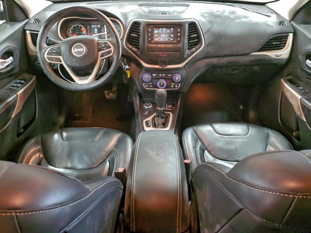 2017 JEEP CHEROKEE LATITUDE photo 8