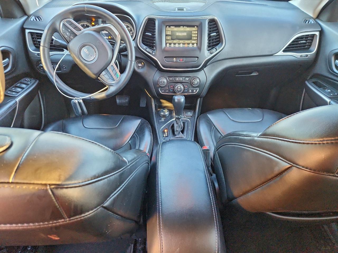 2019 JEEP CHEROKEE LATITUDE PLUS photo 8