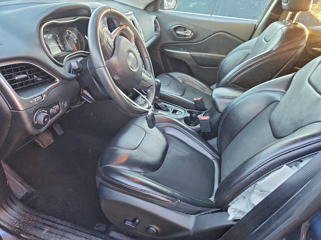 2019 JEEP CHEROKEE LATITUDE PLUS photo 7