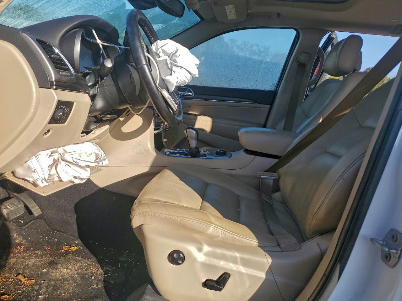 2020 JEEP GRAND CHEROKEE LIMITED photo 7