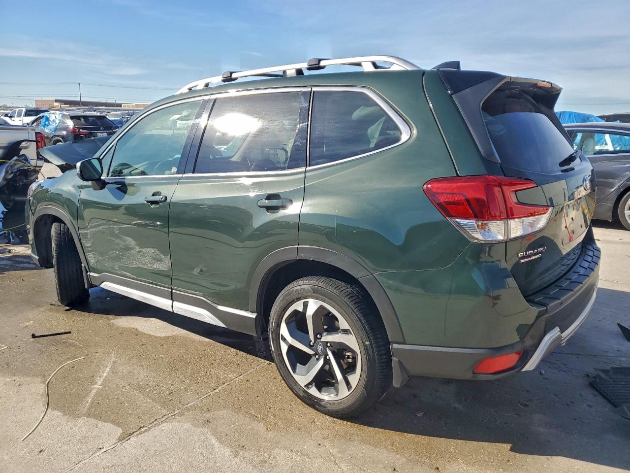 2024 SUBARU FORESTER TOURING photo 3