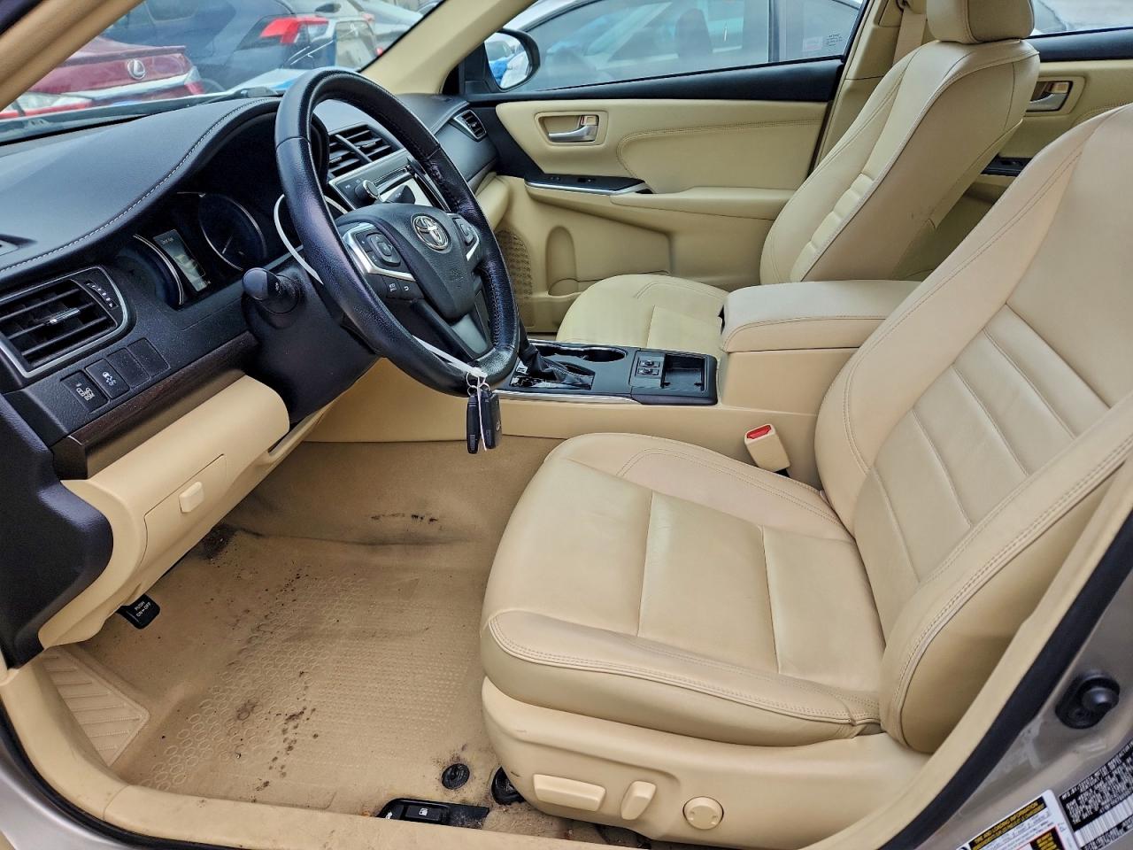 2016 TOYOTA CAMRY LE photo 7