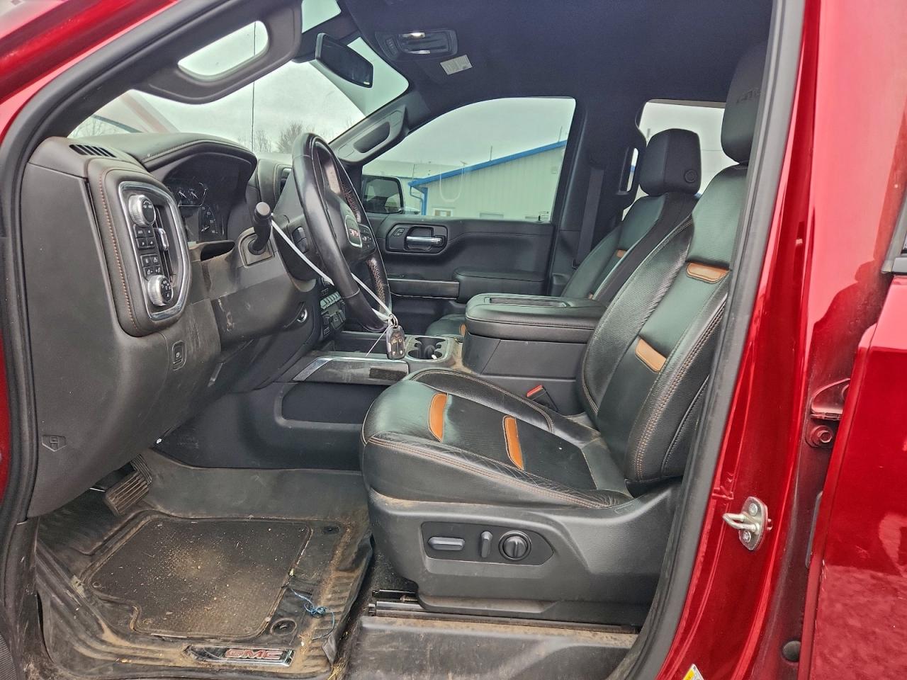2021 GMC SIERRA K1500 AT4 photo 7