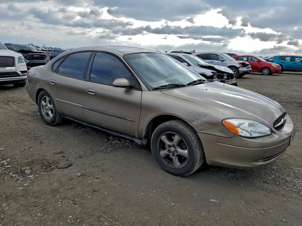 2003 FORD TAURUS SE photo 4