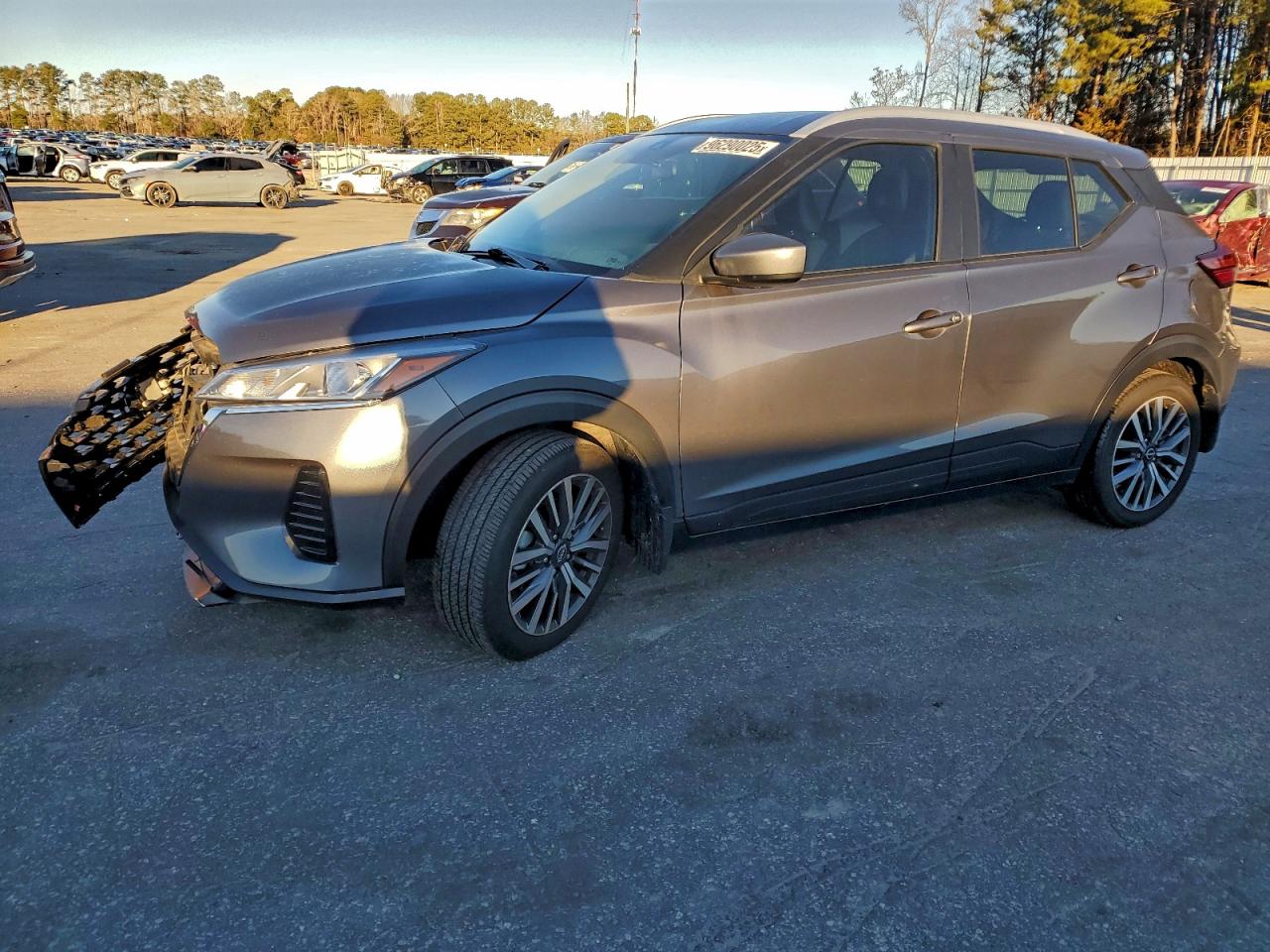 2023 NISSAN KICKS
