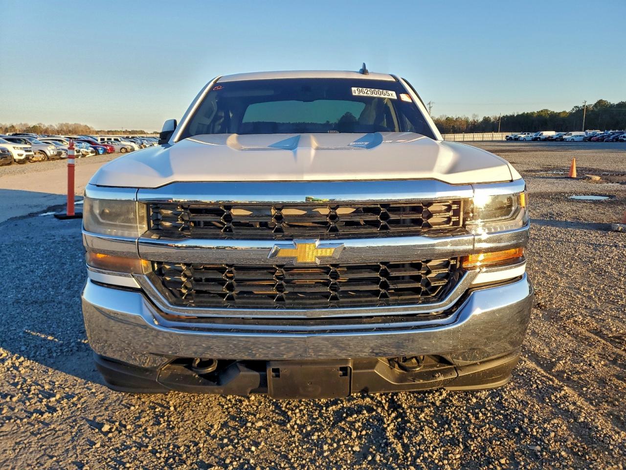 2016 CHEVROLET SILVERADO K1500 LT photo 5