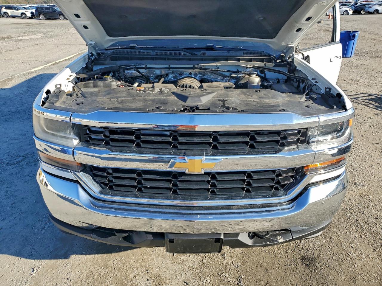 2016 CHEVROLET SILVERADO K1500 LT photo 11