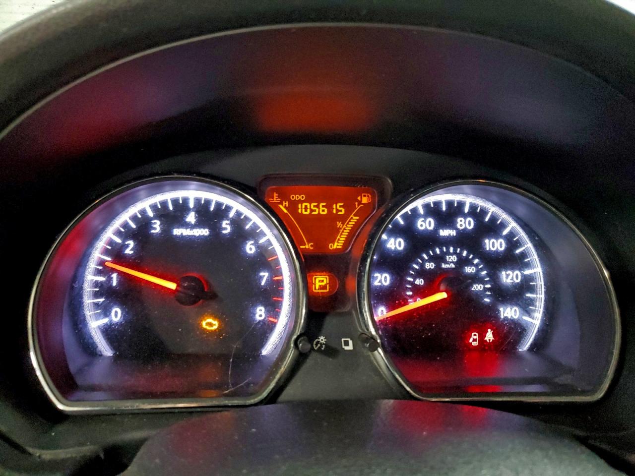 2012 NISSAN VERSA S photo 9