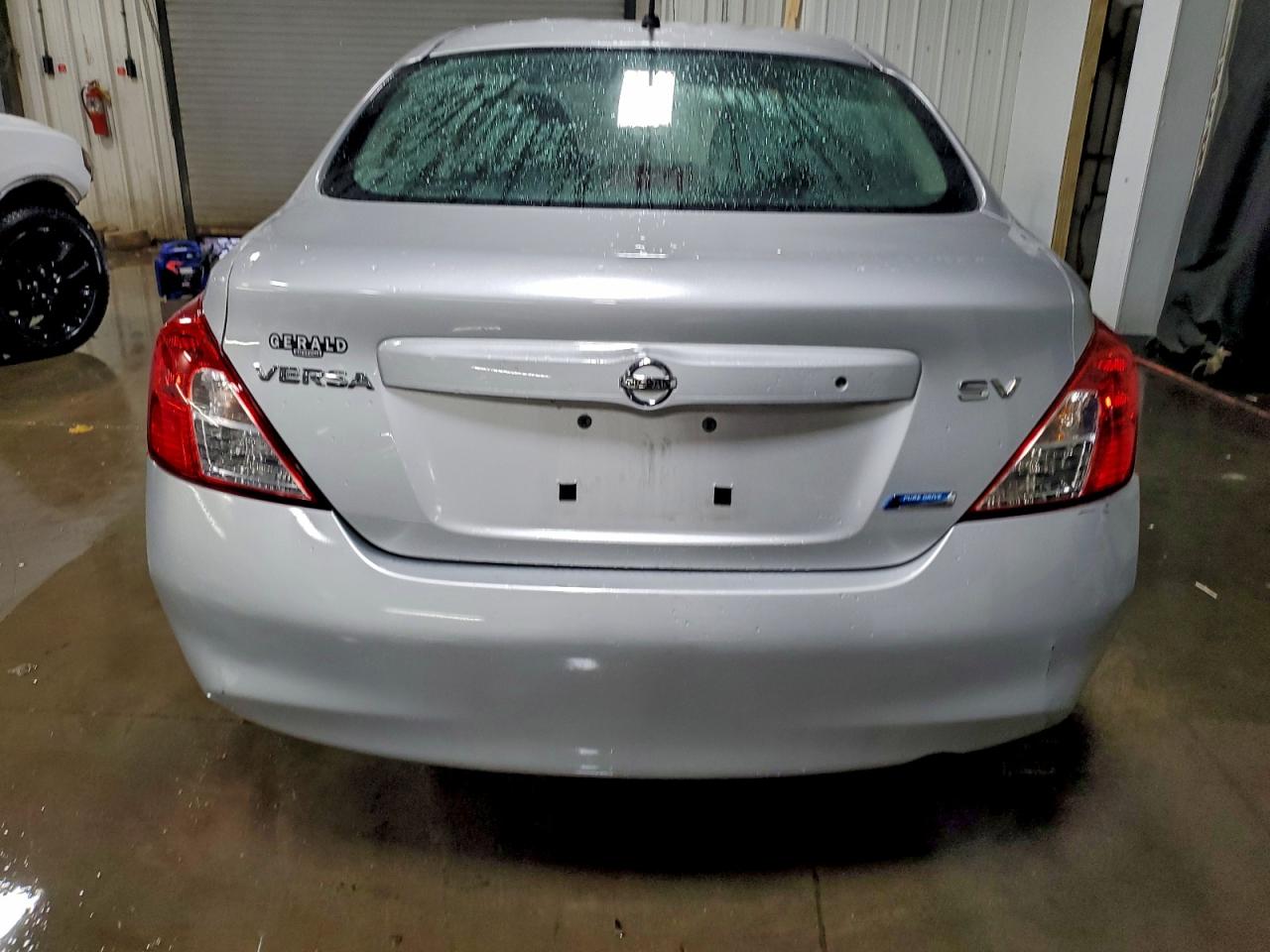2012 NISSAN VERSA S photo 6