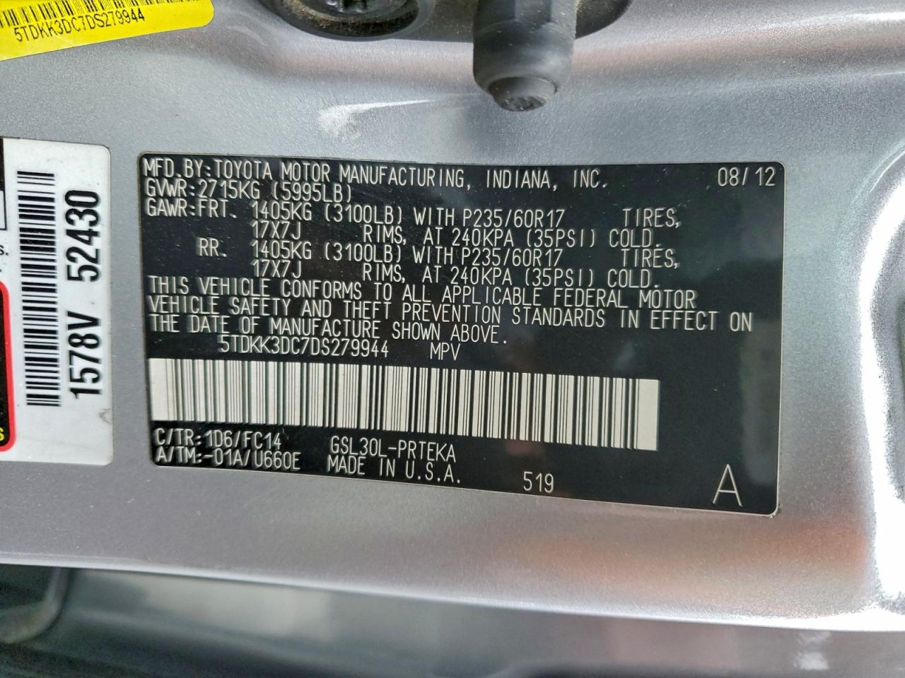 2013 TOYOTA SIENNA LE photo 14