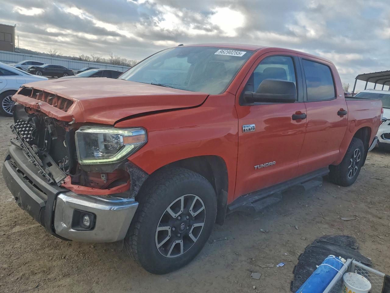 2018 TOYOTA TUNDRA