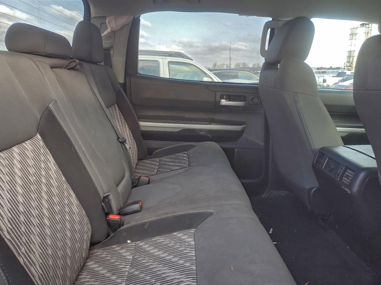 2018 TOYOTA TUNDRA CREWMAX SR5 photo 19