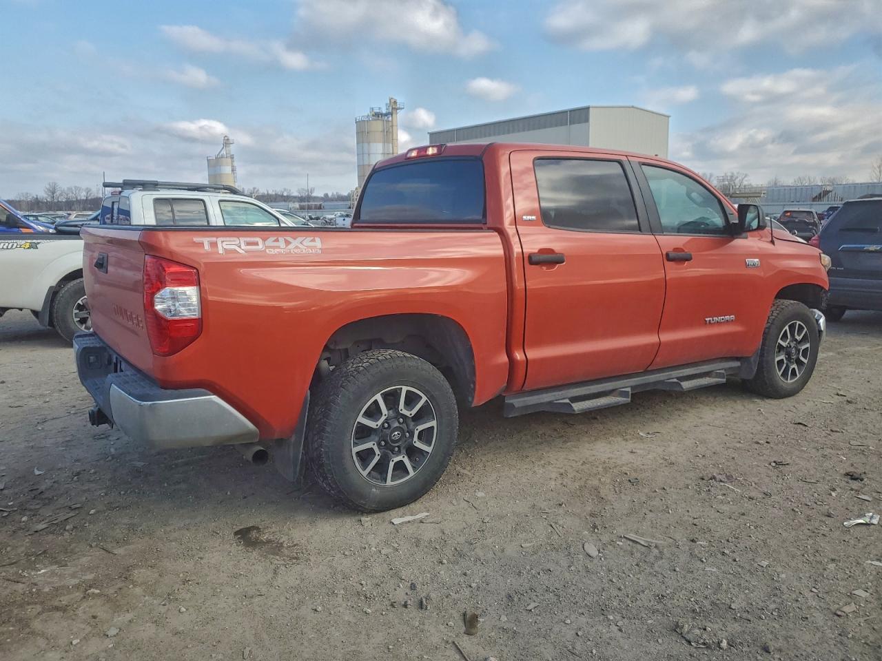 2018 TOYOTA TUNDRA CREWMAX SR5 photo 5