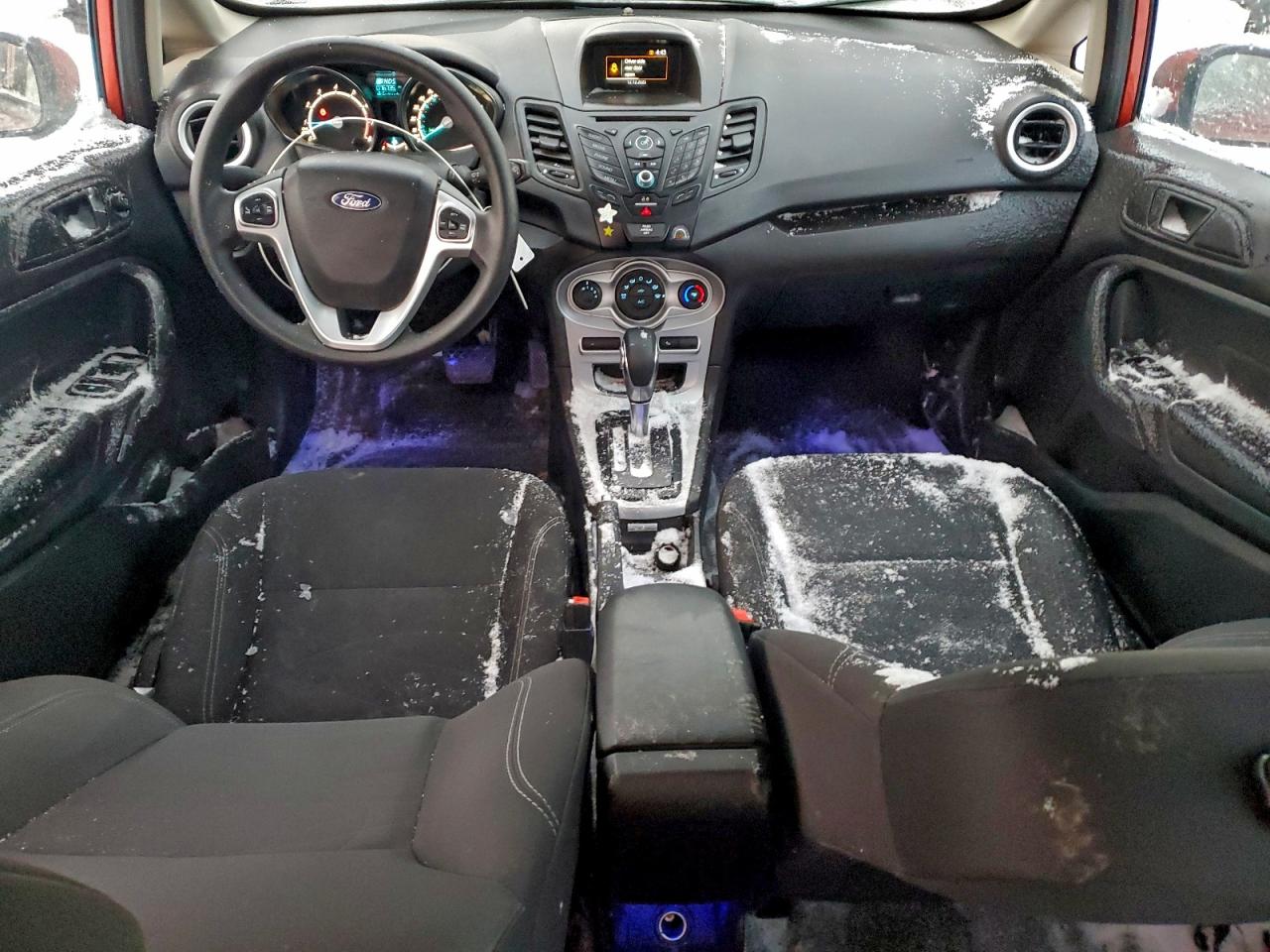2018 FORD FIESTA SE photo 15