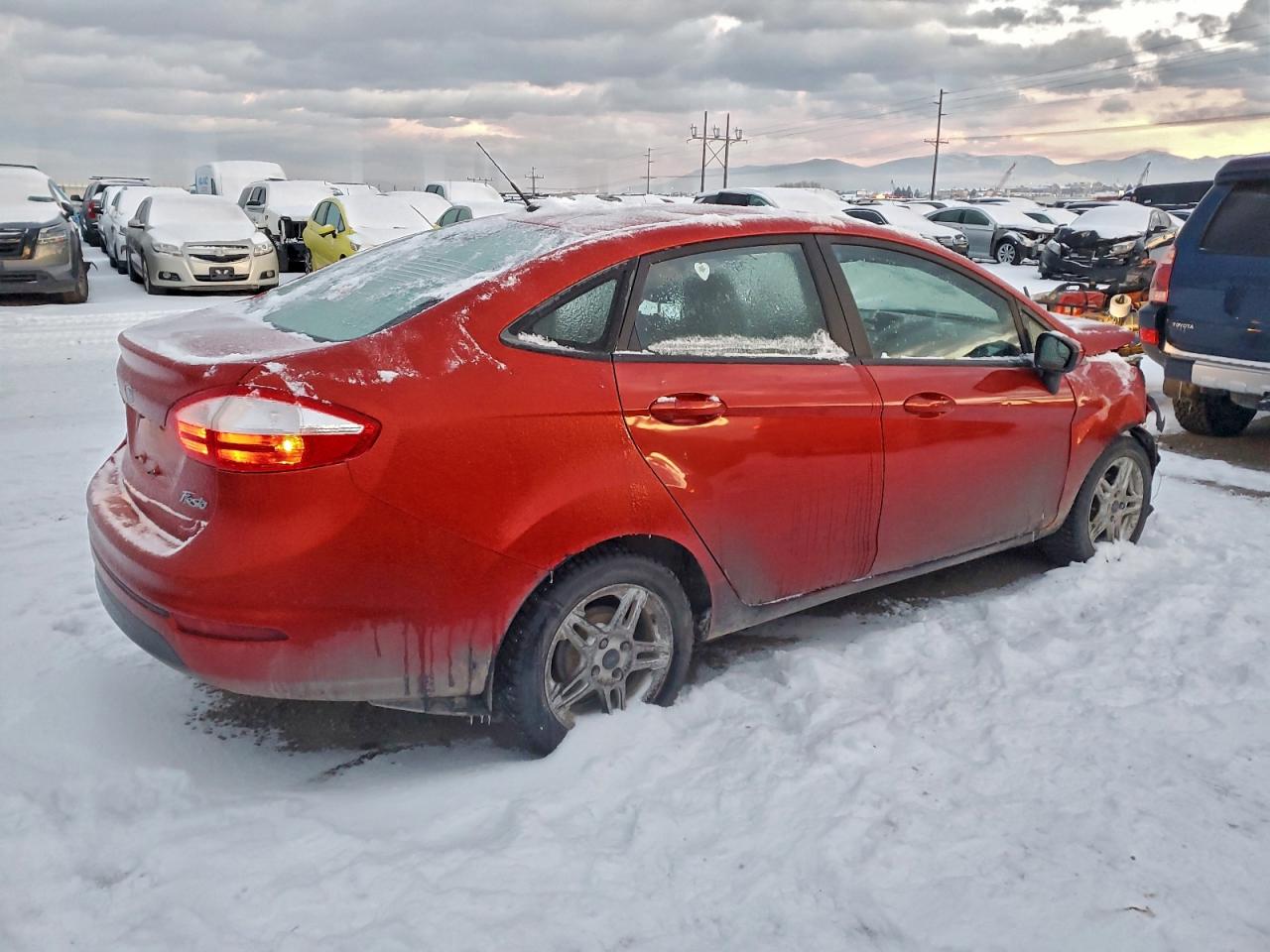 2018 FORD FIESTA SE photo 5