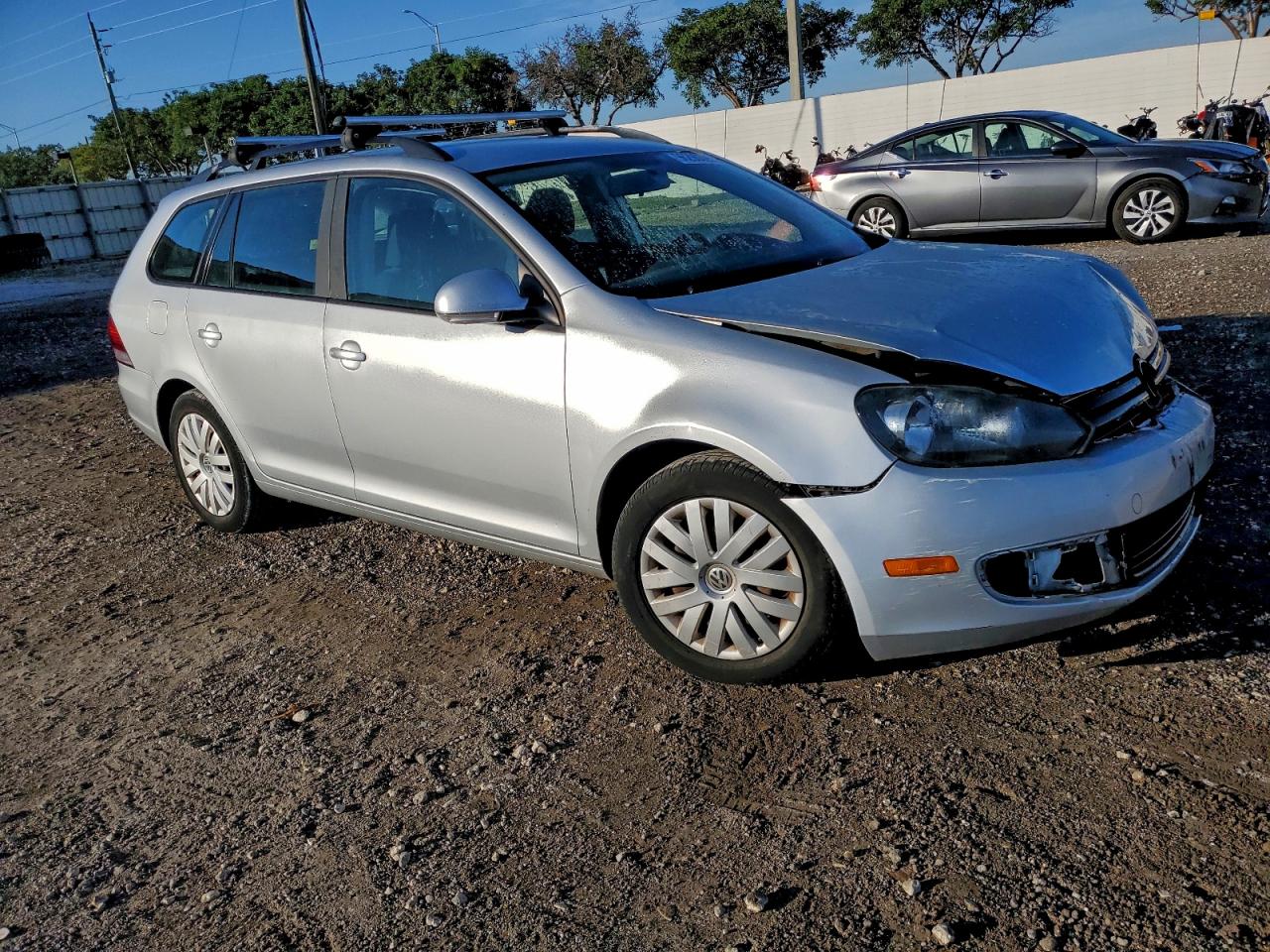 2014 VOLKSWAGEN JETTA S photo 4