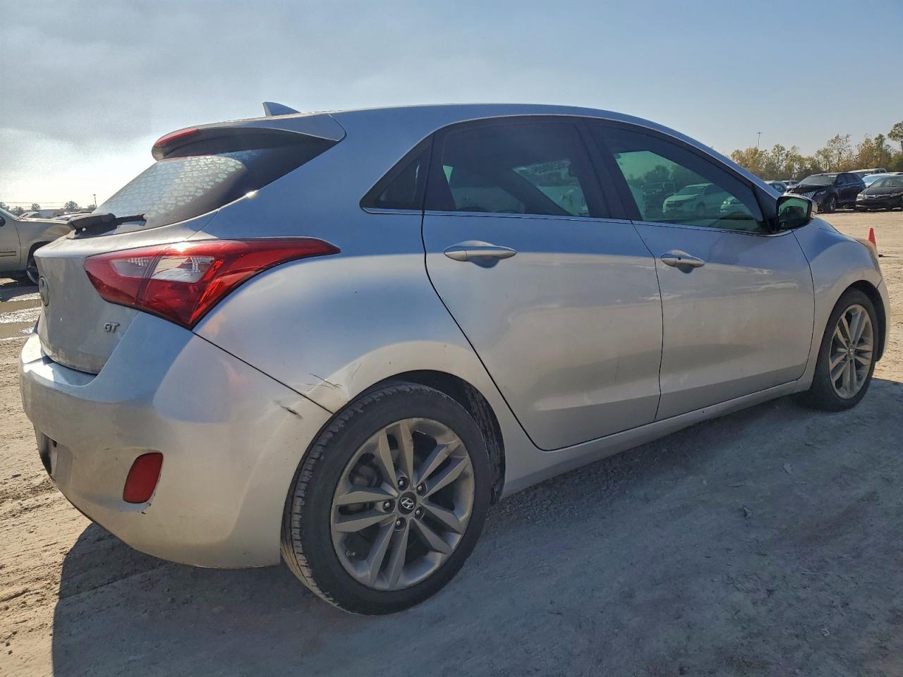 2016 HYUNDAI ELANTRA GT photo 3