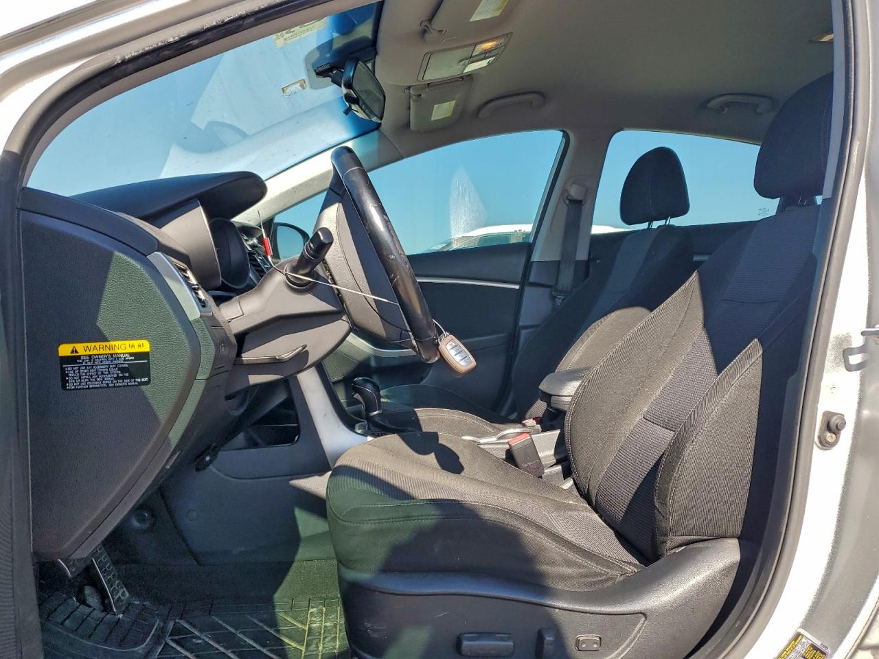2016 HYUNDAI ELANTRA GT photo 7